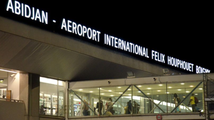 Communiqué : le gouvernement ivoirien annonce l’allègement du contrôle sanitaire à l’aéroport international FHB d’Abidjan