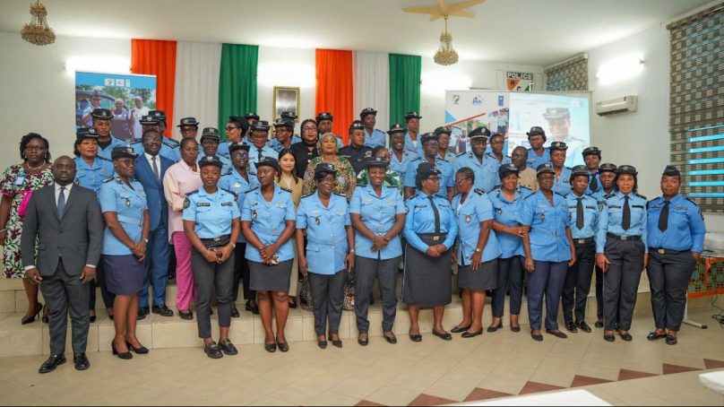 La sécurité au féminin : comment les femmes policières d’Abidjan changent la lutte contre les violences